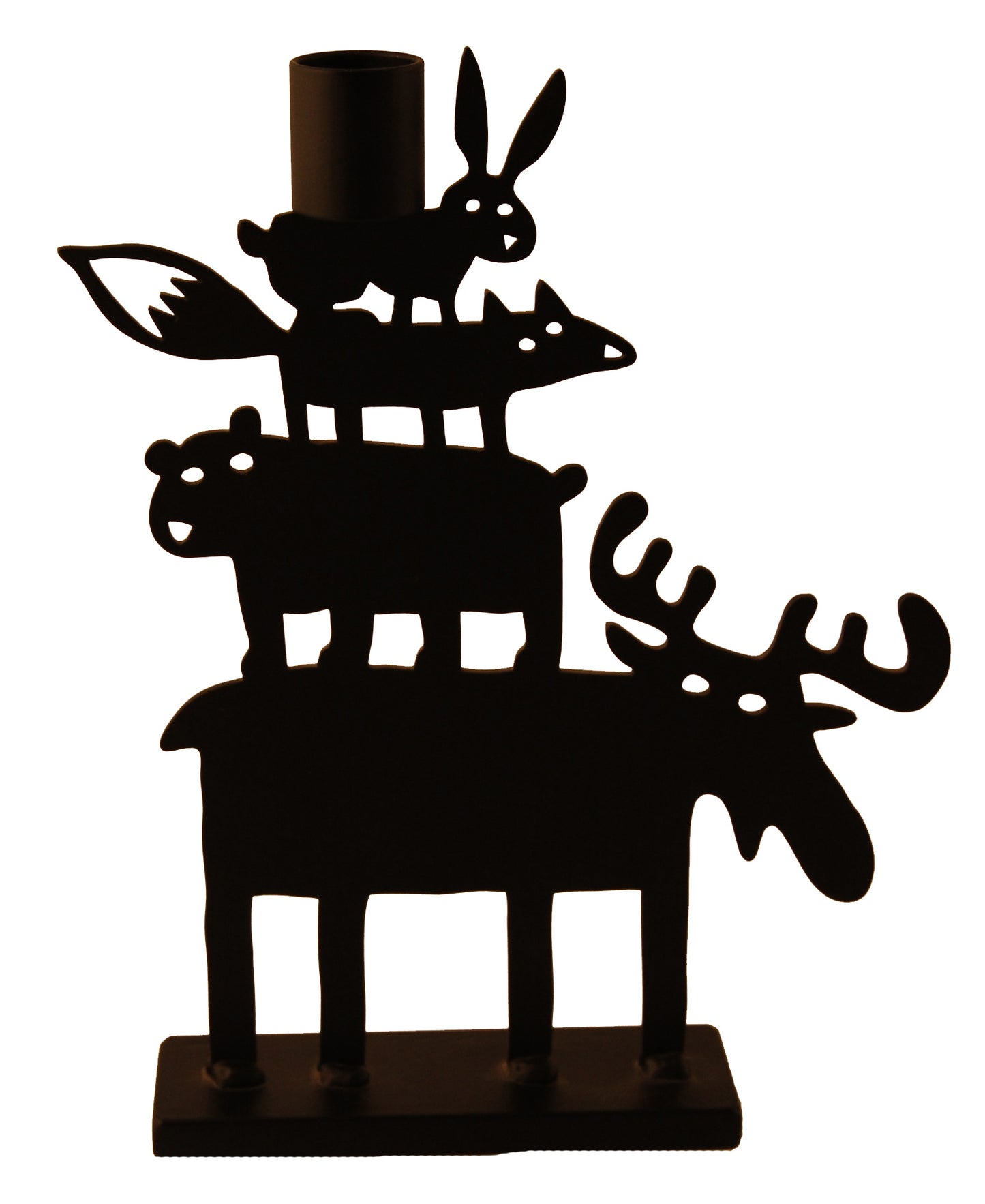 Moose Pyramide Jernlysestake fra Snekkerbua, en stilfull og rustikk lysestake i jern med et elegant pyramide-design. Perfekt for å skape en koselig og varm atmosfære i hjemmet, og et flott valg for både moderne og tradisjonell innredning.