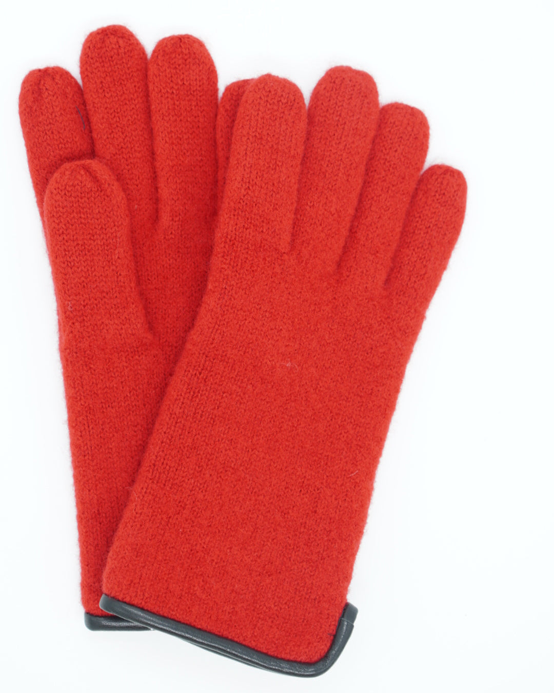 Ullvanter for dame fra Snekkerbua, laget i myk og varm ull som gir god beskyttelse mot kulde. Disse klassiske vanterne kombinerer både komfort og stil, perfekt for kjølige dager. Ullens naturlige egenskaper holder hendene varme og tørre, samtidig som de puster godt. Ideelle for både hverdagsbruk og utendørsaktiviteter. Fås i ulike størrelser og farger. Rød.